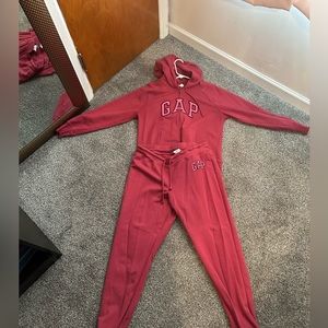 Pink Gap Sweatsuit.